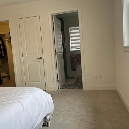 Ottawa Airport Guesthouse エクステリア 写真